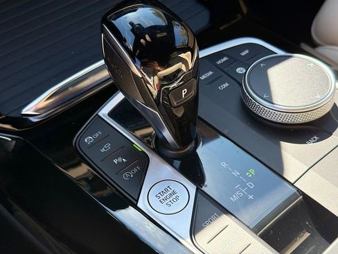 Used 2024 BMW X3 sDrive30i w/ M Sport Package image 29