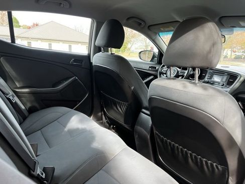 Used 2015 Kia Optima LX image 16