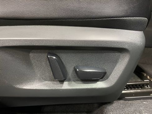 Certified 2024 Nissan Rogue SL w/ SL Premium Package AWD/4WD image 32