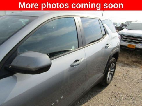 Used 2026 Chevrolet Equinox LT AWD/4WD image 2