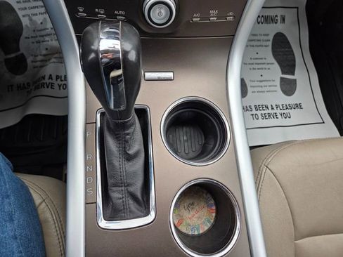 Used 2013 Ford Edge SEL image 26