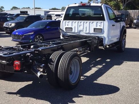 New 2026 Ford F550 4x4 Regular Cab Super Duty image 5