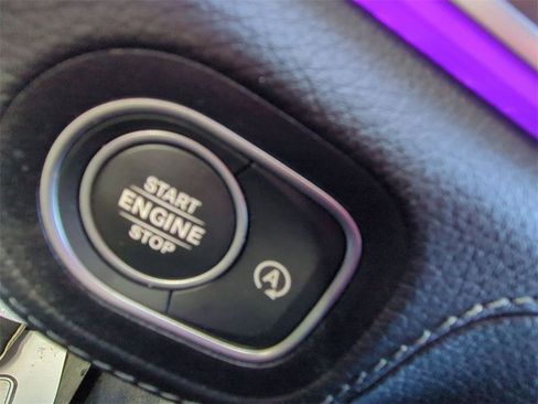 Used 2024 Mercedes-Benz GLE 350 4MATIC image 22