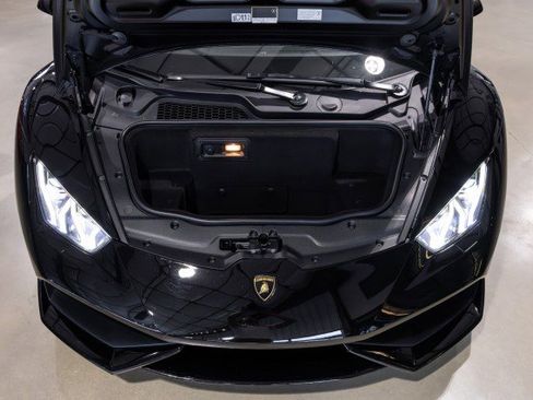 Used 2015 Lamborghini Huracan LP 610-4 image 25