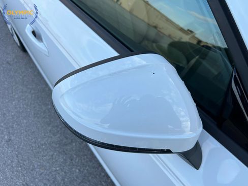 Used 2017 Audi A4 2.0T Premium w/ Convenience Package image 18