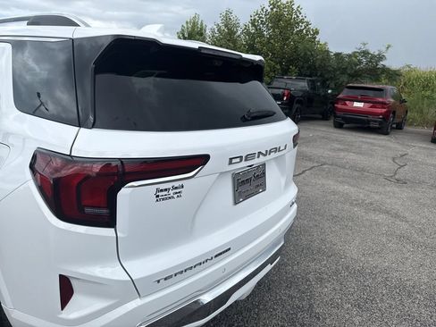Used 2026 GMC Terrain Denali AWD/4WD image 33