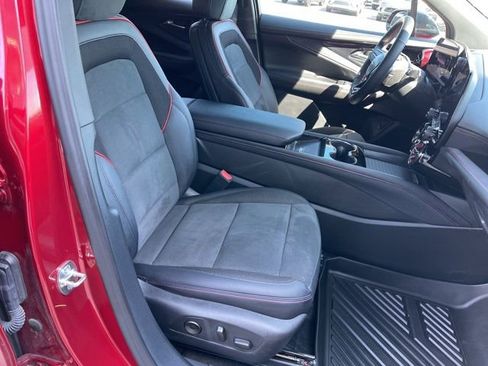 Used 2025 Chevrolet Blazer EV RS AWD/4WD image 18