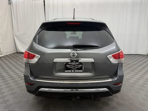 Used 2016 Nissan Pathfinder Platinum w/ Family Entertainment Package FWD image 6