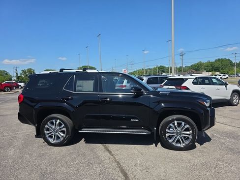 New 2026 Toyota 4Runner Limited AWD/4WD image 4