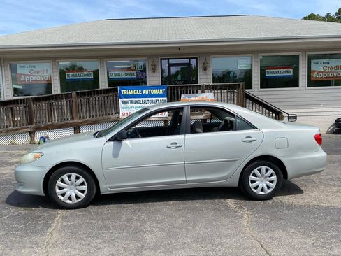 Used 2005 Toyota Camry FWD image 5