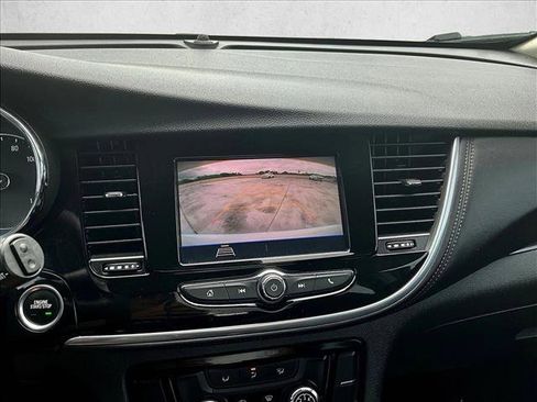 Used 2022 Buick Encore Preferred image 23