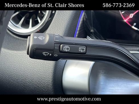 Used 2026 Mercedes-Benz GLB 250 4MATIC image 35