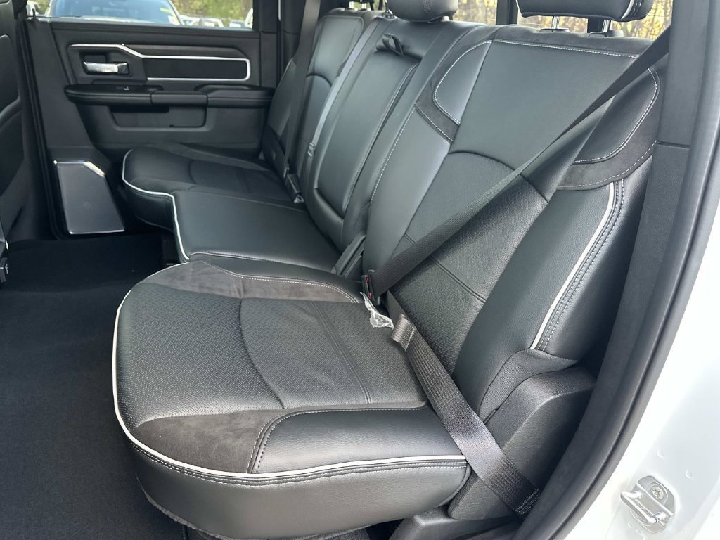New 2026 RAM 2500 Laramie AWD/4WD image 9