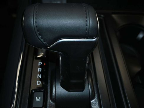 Used 2025 Ford F150 Lariat w/ Equipment Group 502A High AWD/4WD image 12