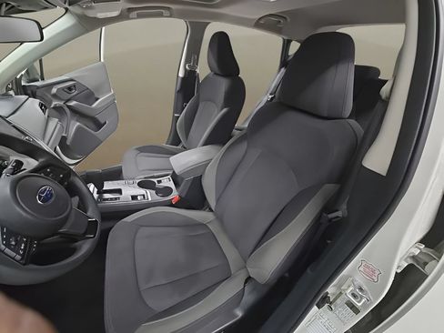 Used 2025 Subaru Crosstrek 2.5i Premium AWD/4WD image 14