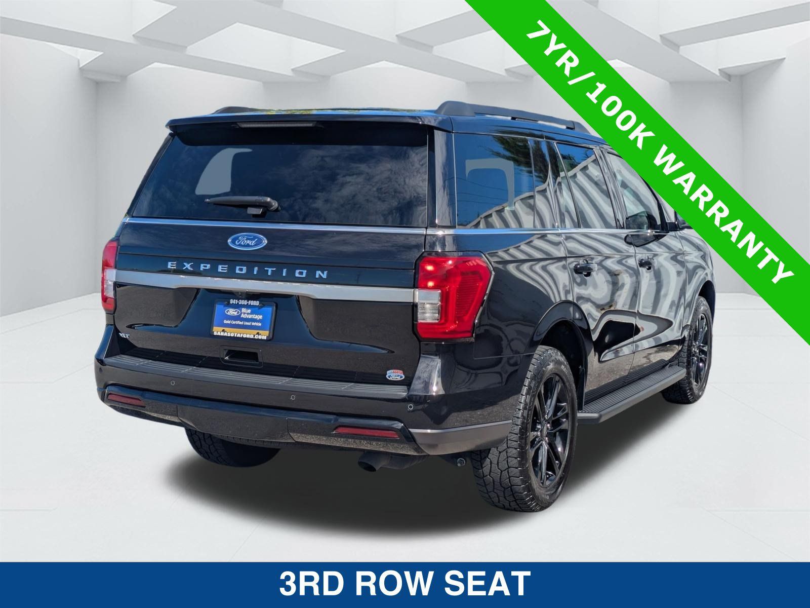 Used 2024 Ford Expedition XLT RWD image 5