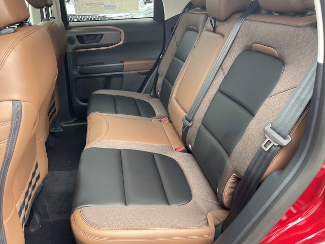 New 2026 Ford Bronco Sport Outer Banks w/ Outer Banks Tech Package+ AWD/4WD image 17