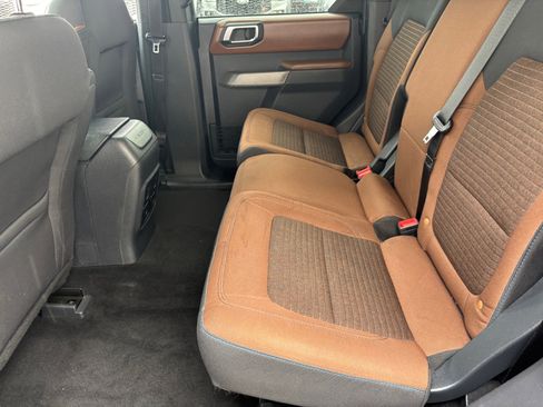 Used 2022 Ford Bronco Outer Banks image 17