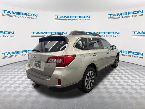 Used 2016 Subaru Outback 2.5i Limited AWD/4WD image 5