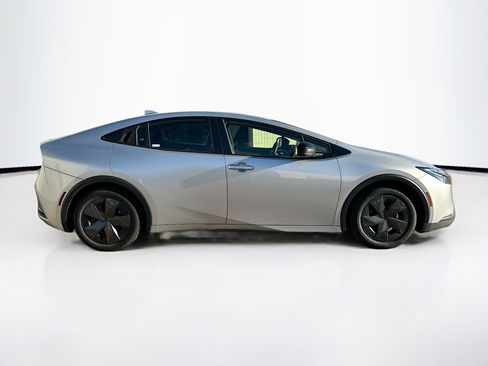 Used 2024 Toyota Prius LE image 10
