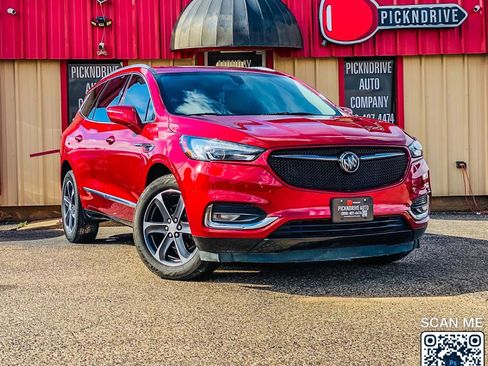 Used 2020 Buick Enclave Essence w/ Sport Touring Edition FWD image 1
