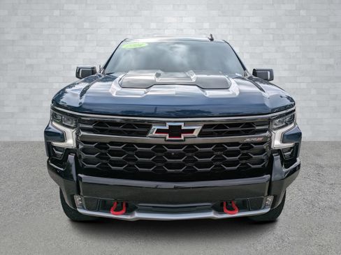 Used 2022 Chevrolet Silverado 1500 ZR2 w/ Technology Package image 3