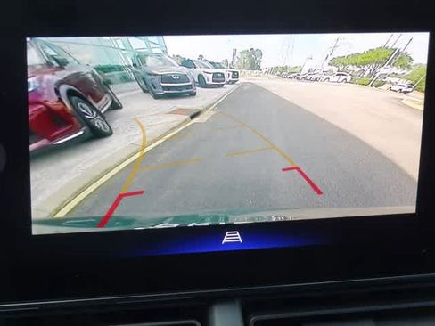 Used 2025 Chevrolet Trax LT image 24