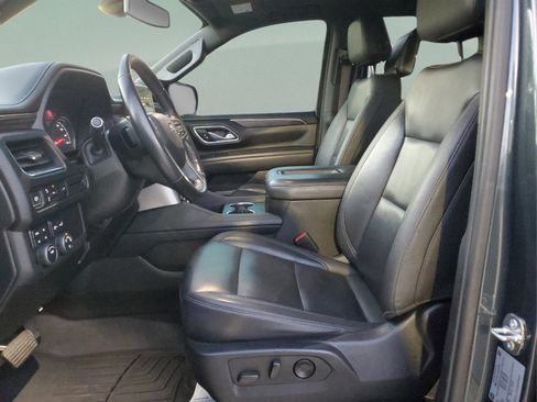 Used 2021 Chevrolet Tahoe Z71 w/ Rear Media and Nav Package image 18