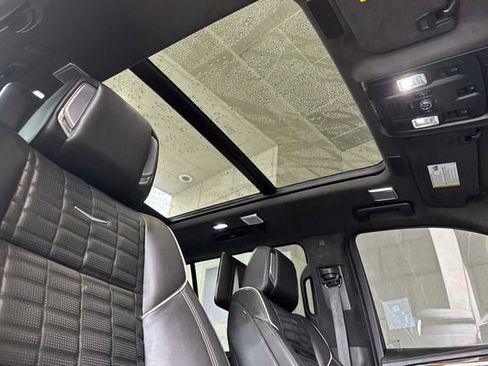 Used 2023 Cadillac Escalade ESV Sport Platinum image 19