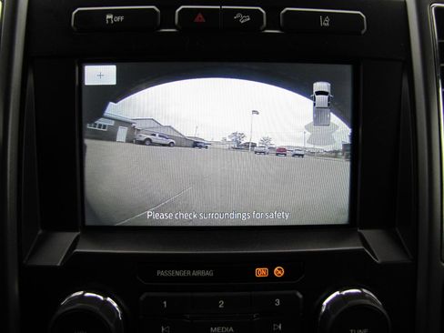 Used 2020 Ford F250 XLT w/ XLT Value Package image 11