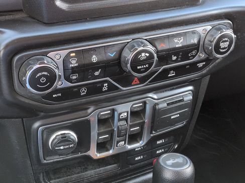 Certified 2022 Jeep Wrangler Unlimited Sport image 15