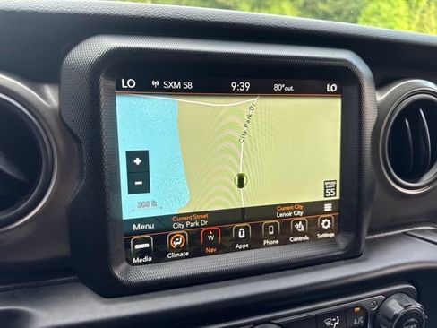 Used 2022 Jeep Wrangler Unlimited Sport AWD/4WD image 21