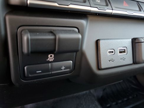 New 2025 GMC Sierra 3500 Pro w/ Convenience Package image 31