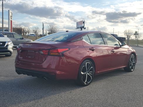 Certified 2024 Nissan Altima 2.5 SR w/ SR Premium Package image 6