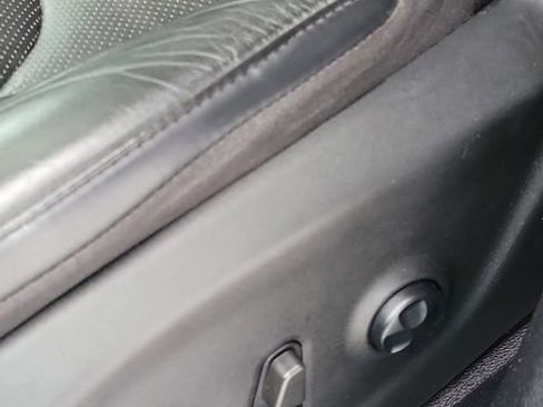 Certified 2021 Jeep Cherokee Limited w/ Elite Package image 11