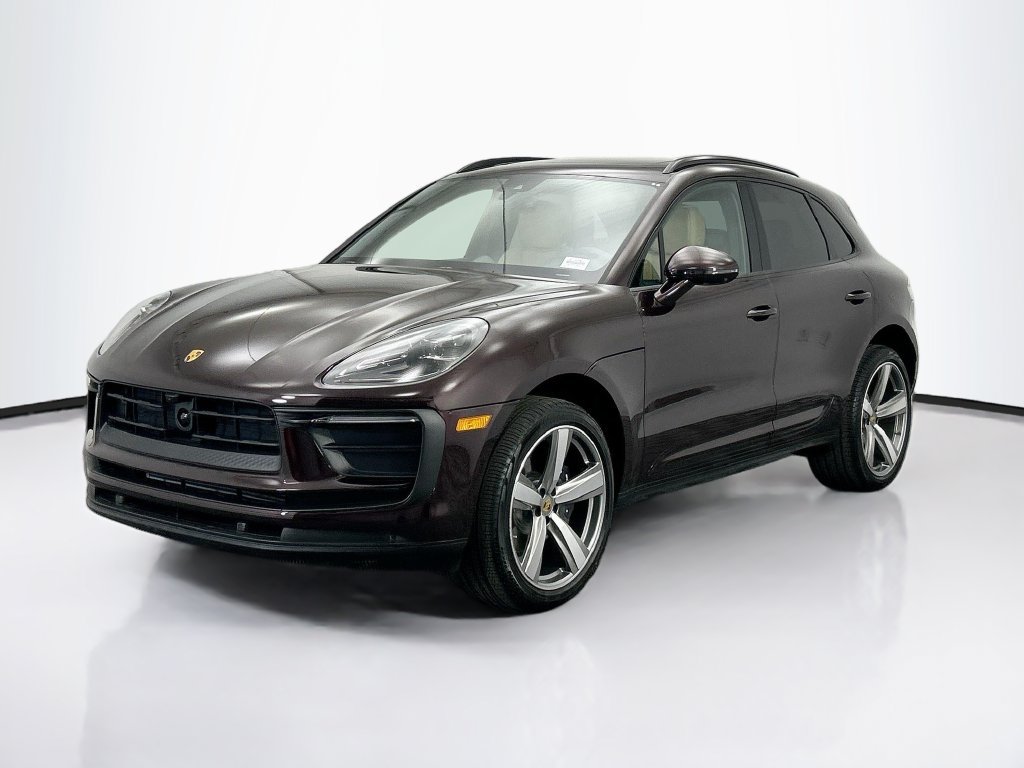 Used 2026 Porsche Macan AWD/4WD image 1