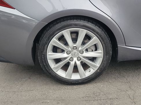 Used 2016 Lexus IS 200t image 6