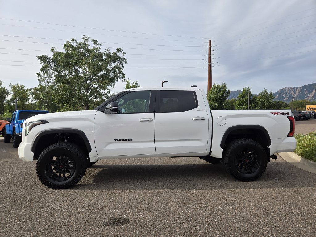 Used 2026 Toyota Tundra Limited AWD/4WD image 8