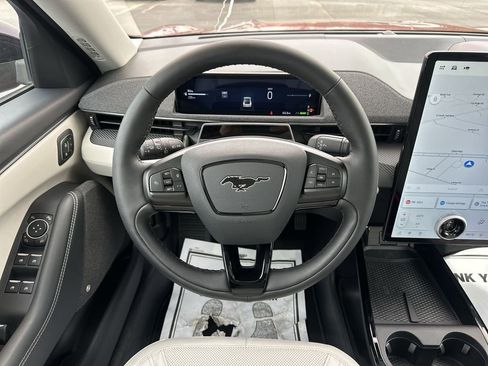 Used 2025 Ford Mustang Mach-E Premium image 14