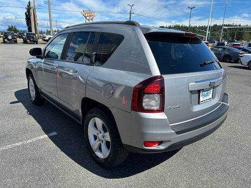 Used 2016 Jeep Compass Sport w/ Power Value Group AWD/4WD image 4