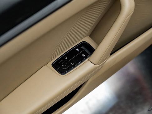 Used 2021 Porsche 911 Targa 4S Heritage Design image 88