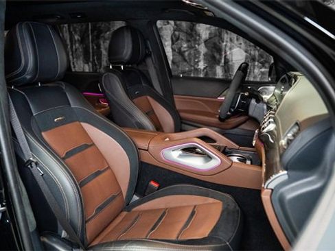 Used 2024 Mercedes-Benz GLS 63 AMG 4MATIC image 8