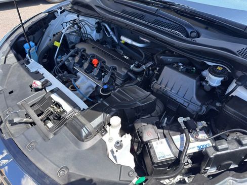 Used 2021 Honda HR-V Sport image 36