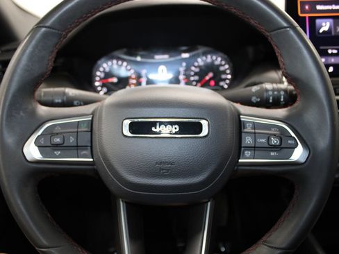 Used 2024 Jeep Compass Trailhawk AWD/4WD image 28