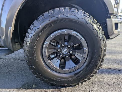 Used 2018 Ford F150 Raptor w/ Equipment Group 802A Luxury image 11