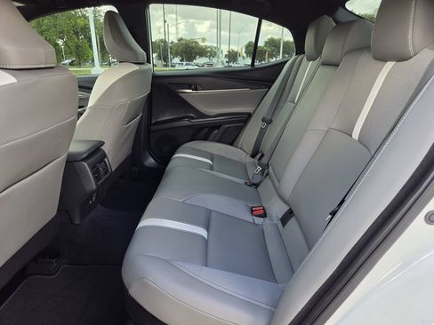 Used 2025 Toyota Camry SE w/ Convenience Package FWD image 28