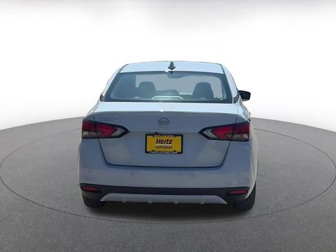 Used 2025 Nissan Versa SV image 12