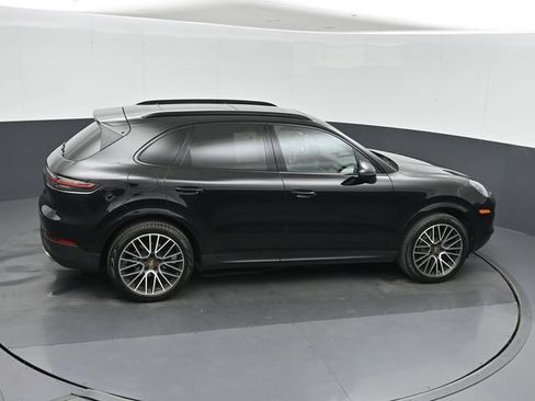 Used 2020 Porsche Cayenne AWD/4WD image 33