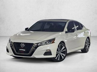 Used 2020 Nissan Altima 2.5 SR w/ Premium Package video 2