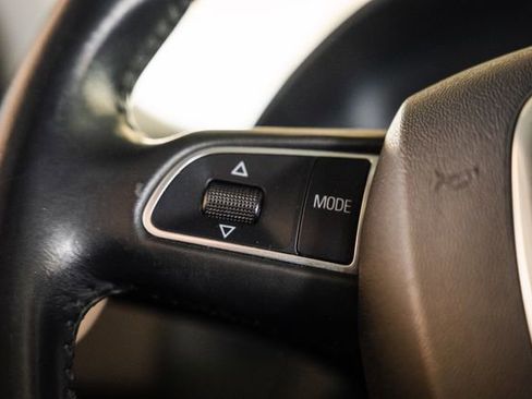 Used 2011 Audi Q5 3.2 Premium Plus w/ Audi MMI Navigation Plus Pkg image 66